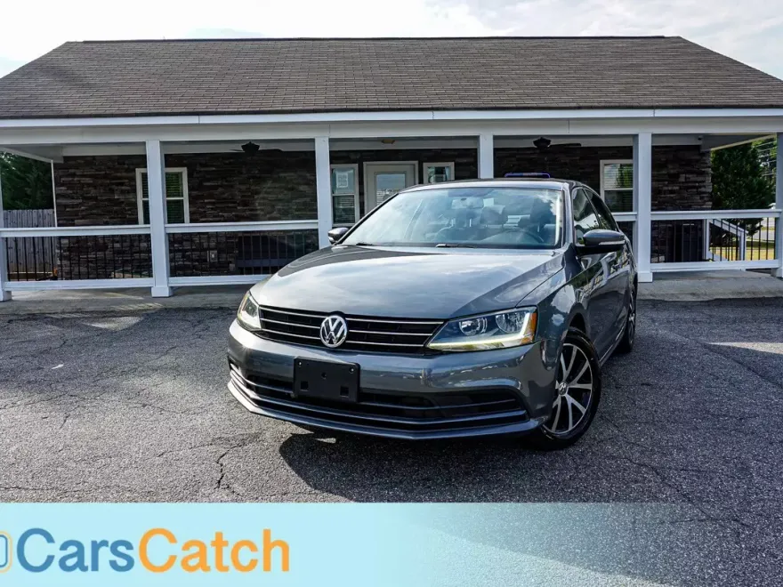 2017 Volkswagen Jetta SE photo 1