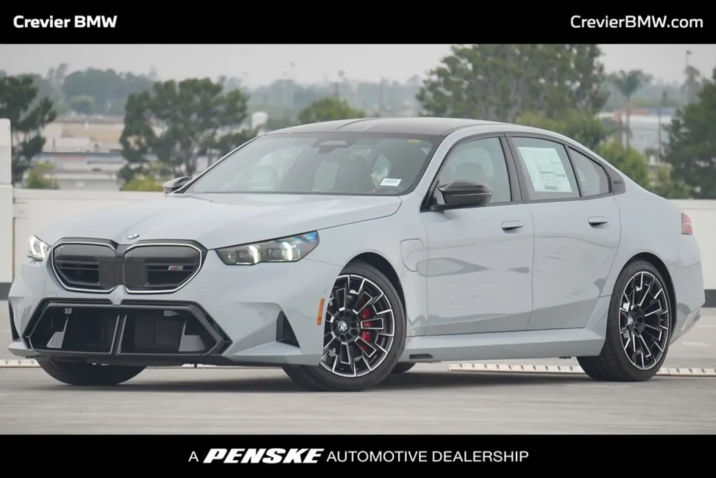 2025 Bmw M5 5 photo 1