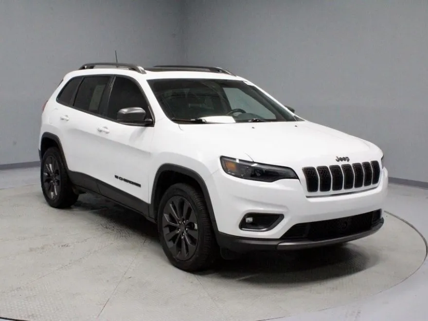 2021 Jeep Cherokee Latitude Lux photo 1