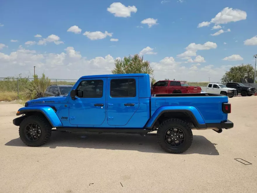 2024 Jeep Gladiator Texas Trail photo 1
