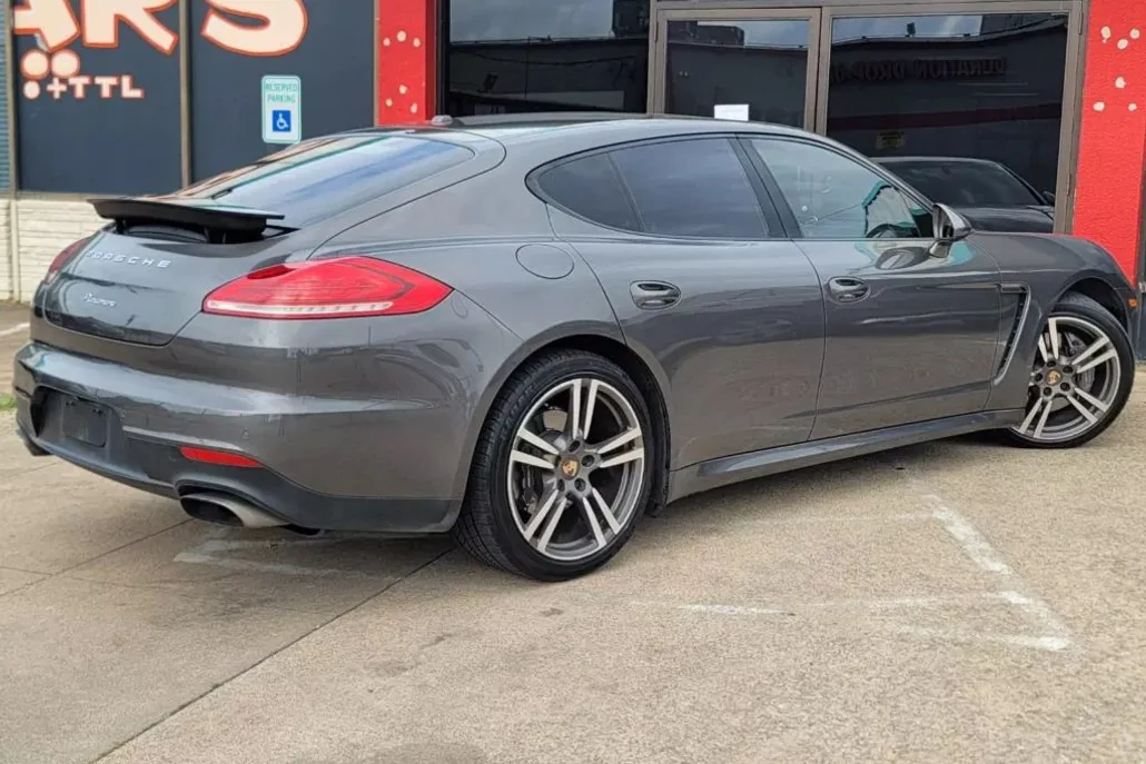 2014 Porsche Panamera photo 1