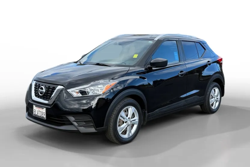2019 Nissan Kicks S photo 1