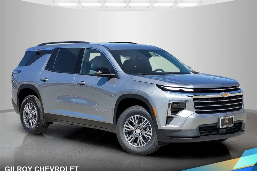 2026 Chevrolet Traverse photo 1