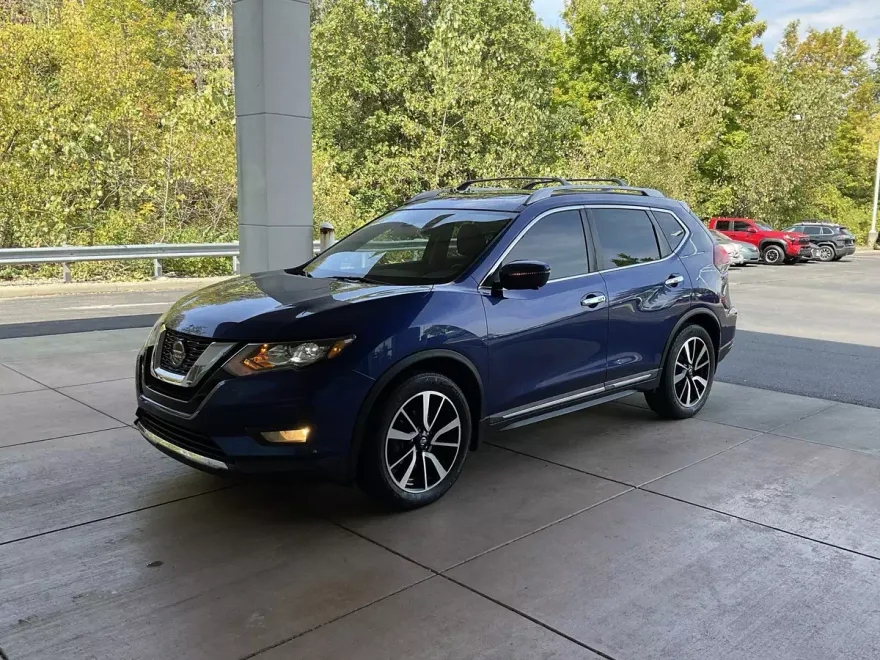 2020 Nissan Rogue SL photo 1
