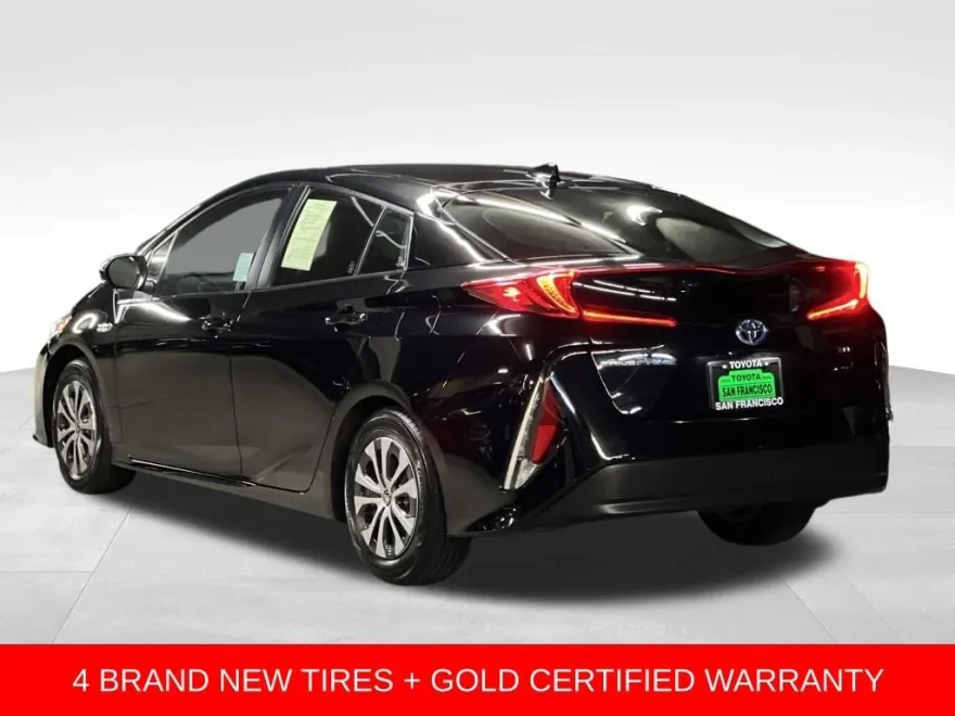 2022 Toyota Prius Prime XLE photo 1