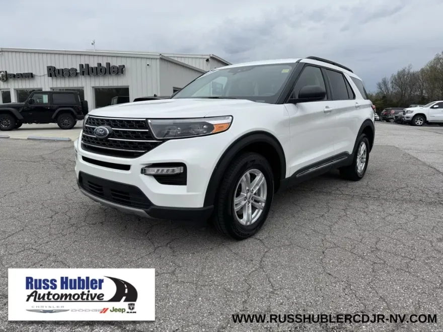 2022 Ford Explorer XLT photo 1
