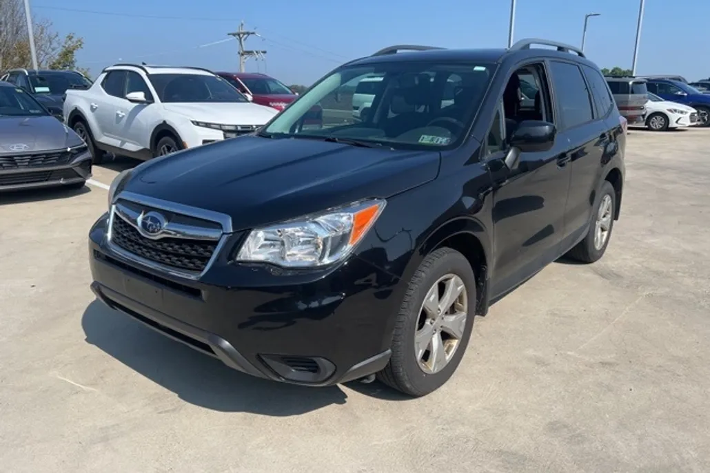 2015 Subaru Forester 2.5i Premium photo 1