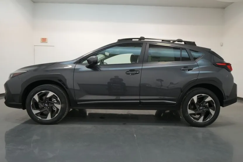 2025 Subaru Crosstrek Limited photo 1