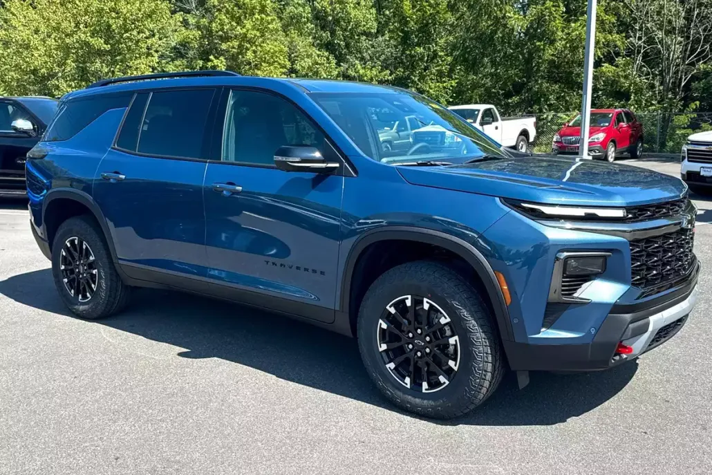 2026 Chevrolet Traverse Z71 photo 1