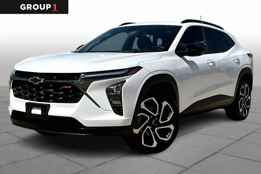 2025 Chevrolet Trax photo 1