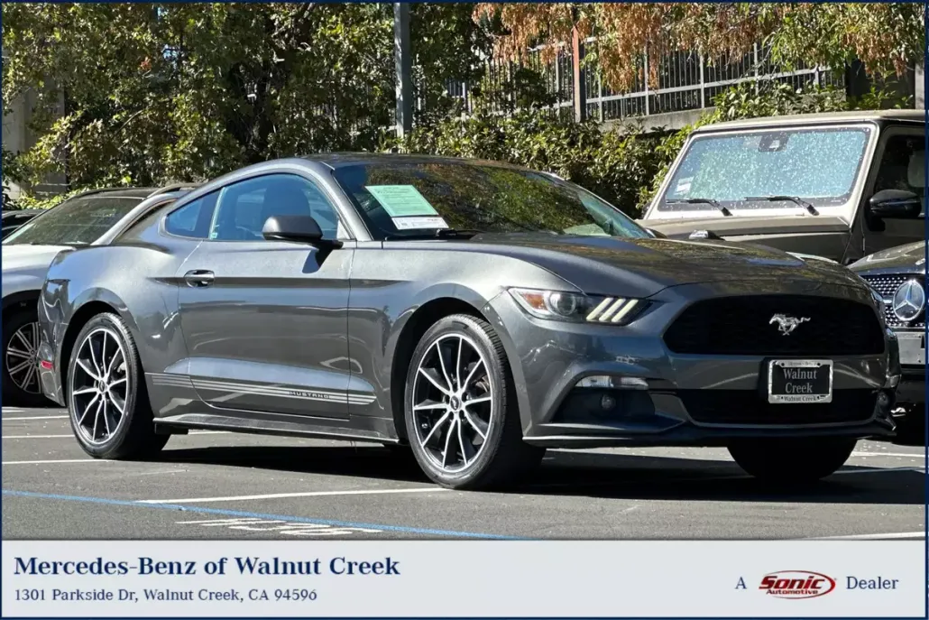 2015 Ford Mustang EcoBoost photo 1
