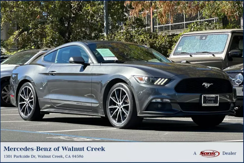2015 Ford Mustang EcoBoost photo 1