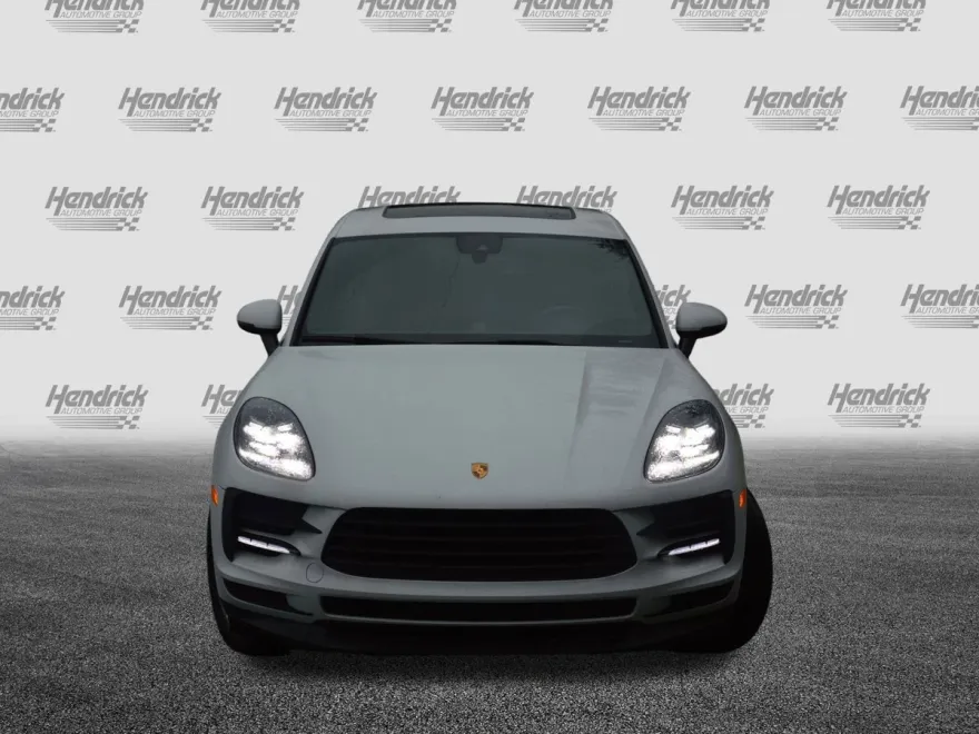 2021 Porsche Macan Base photo 1