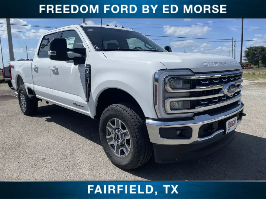 2026 Ford F-250 Lariat photo 1