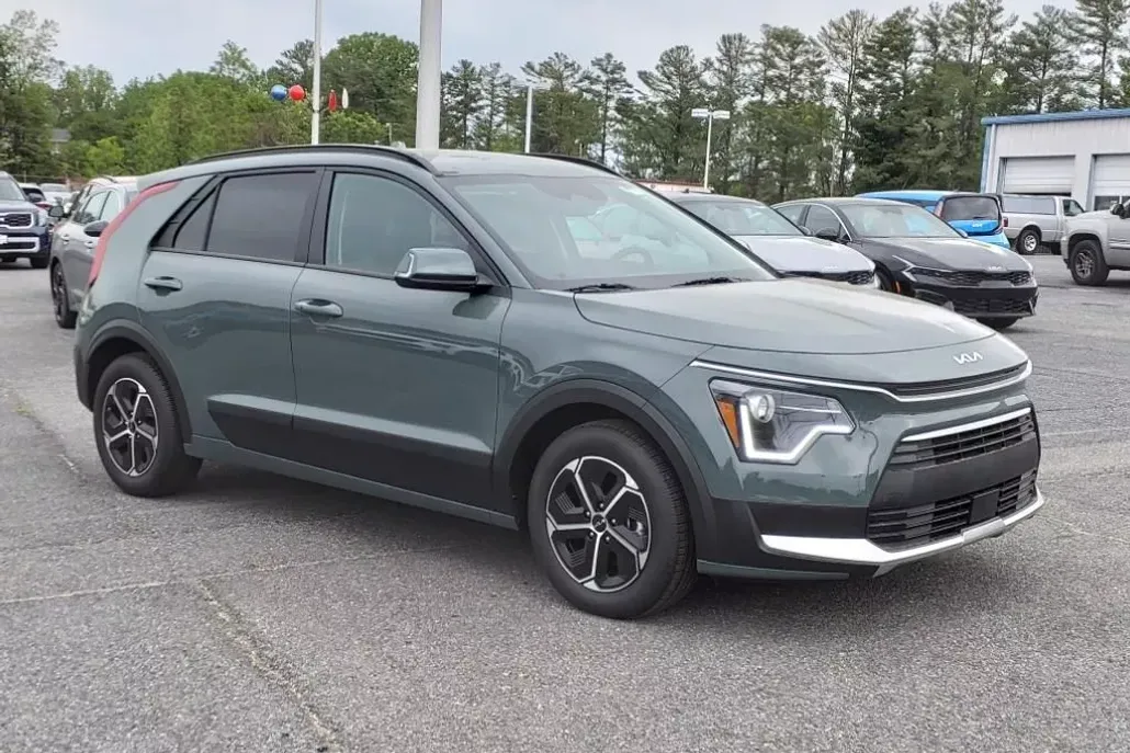 2025 Kia Niro Plug-In Hybrid EX photo 1