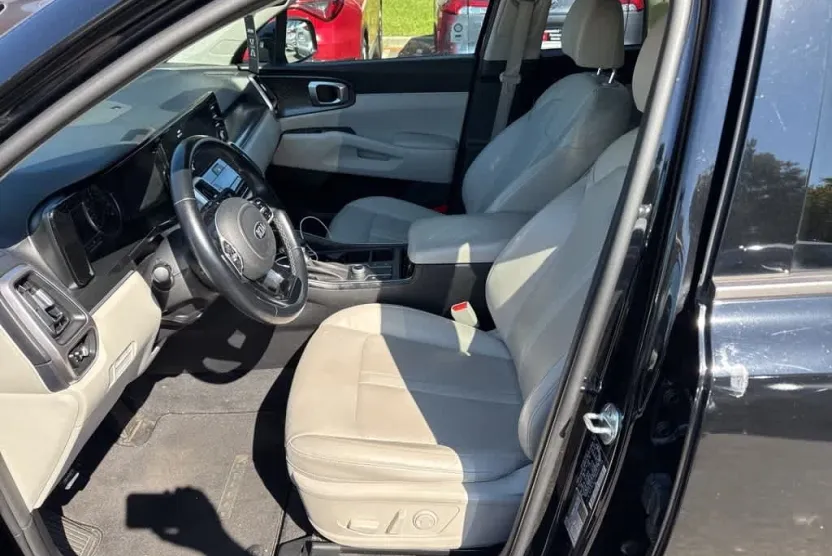 2021 Kia Sorento S photo 1