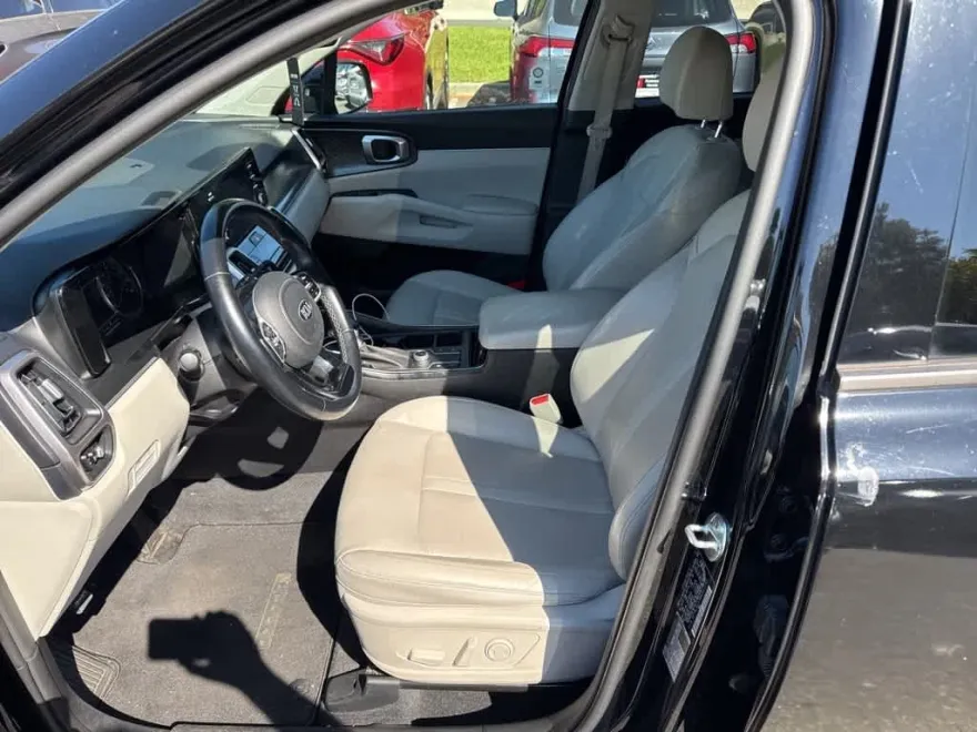 2021 Kia Sorento S photo 1