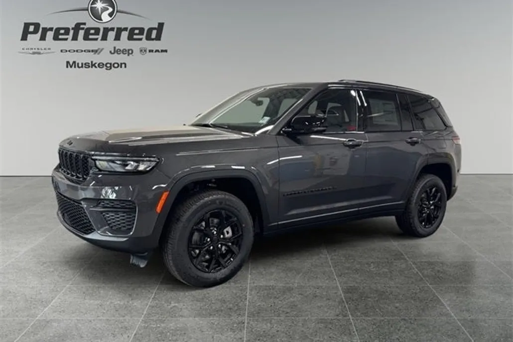 2025 Jeep Grand Cherokee Altitude photo 1