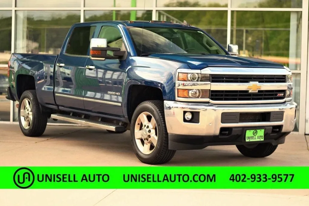 2016 Chevrolet Silverado LTZ photo 1