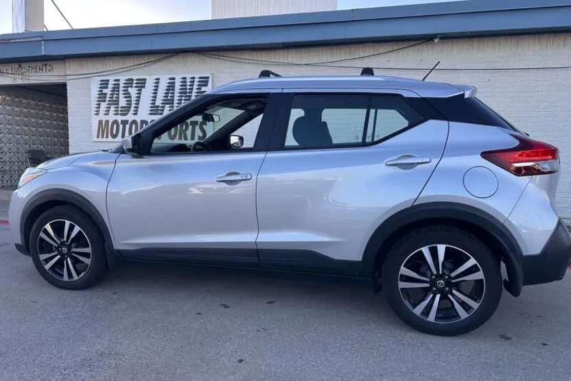 2019 Nissan Kicks S photo 1