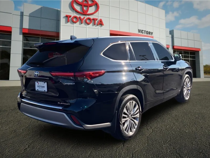2021 Toyota Highlander Hybrid Platinum photo 1
