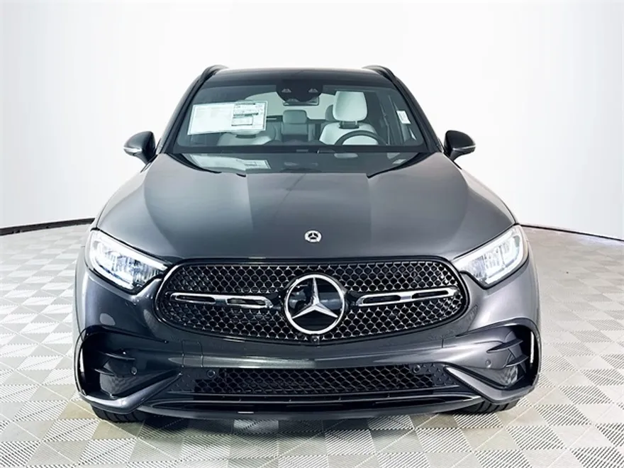 2026 Mercedes Benz GLC 300 4MATIC photo 1