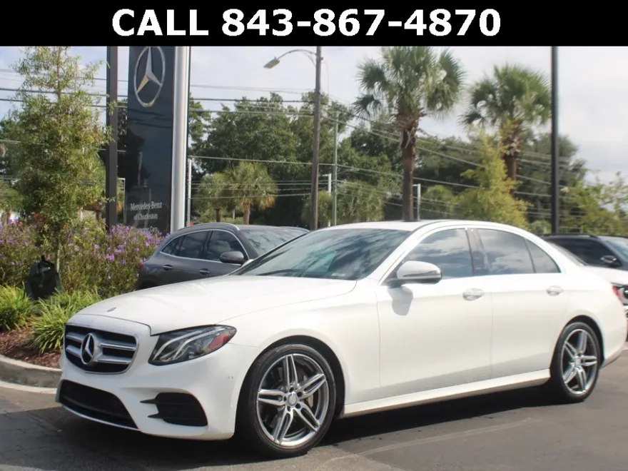 2017 Mercedes Benz E 300 4MATIC Sedan photo 1