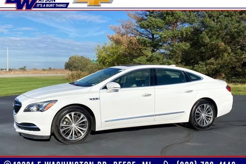 2017 Buick LaCrosse Essence photo 1