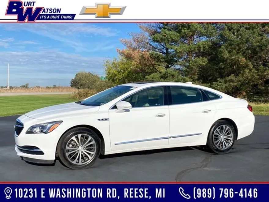 2017 Buick LaCrosse Essence photo 1