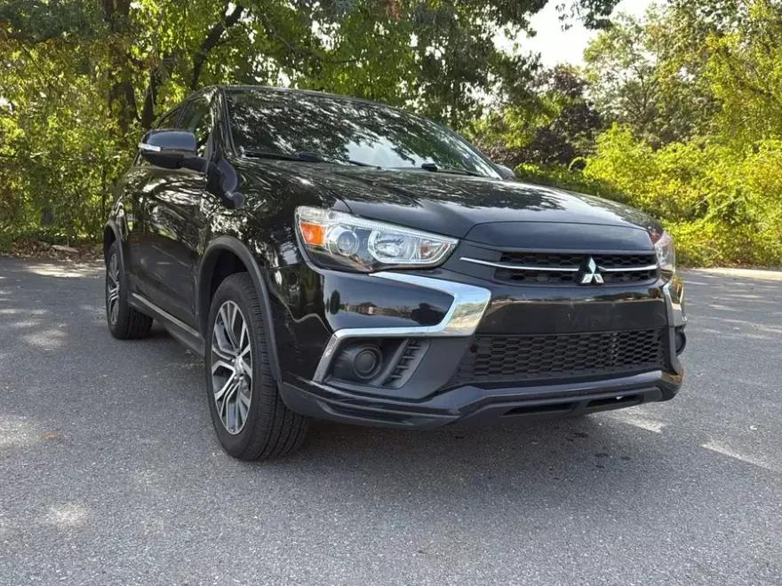 2018 Mitsubishi Outlander Sport ES photo 1