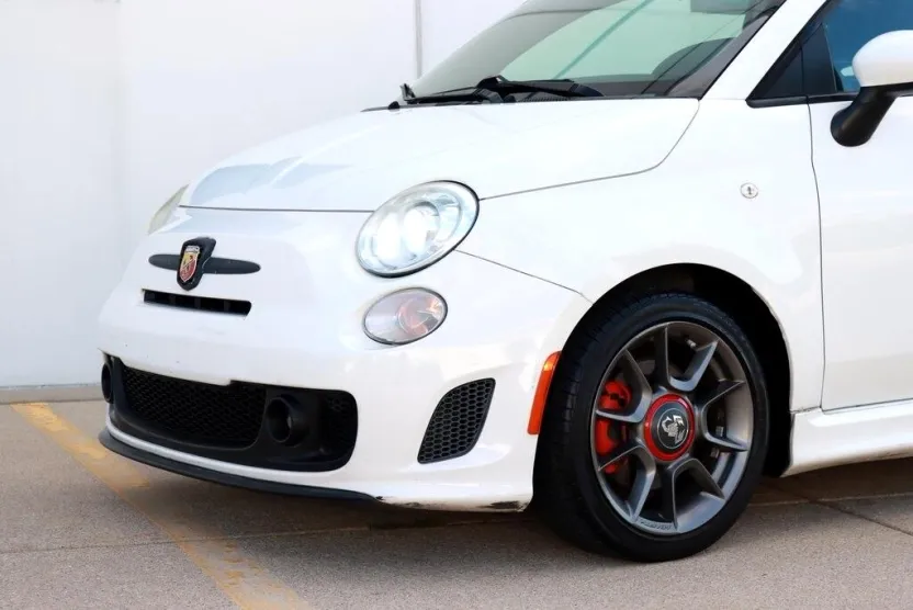 2013 Fiat 500 Abarth photo 1