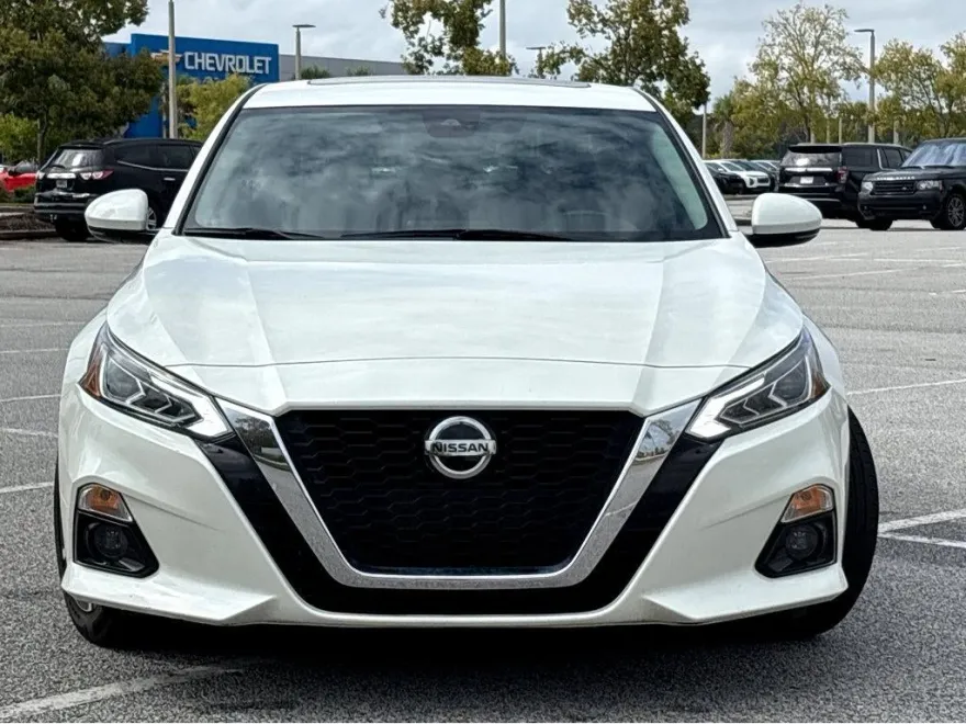 2021 Nissan Altima 2.5 SL photo 1