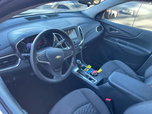 2019 Chevrolet Equinox LT photo 4