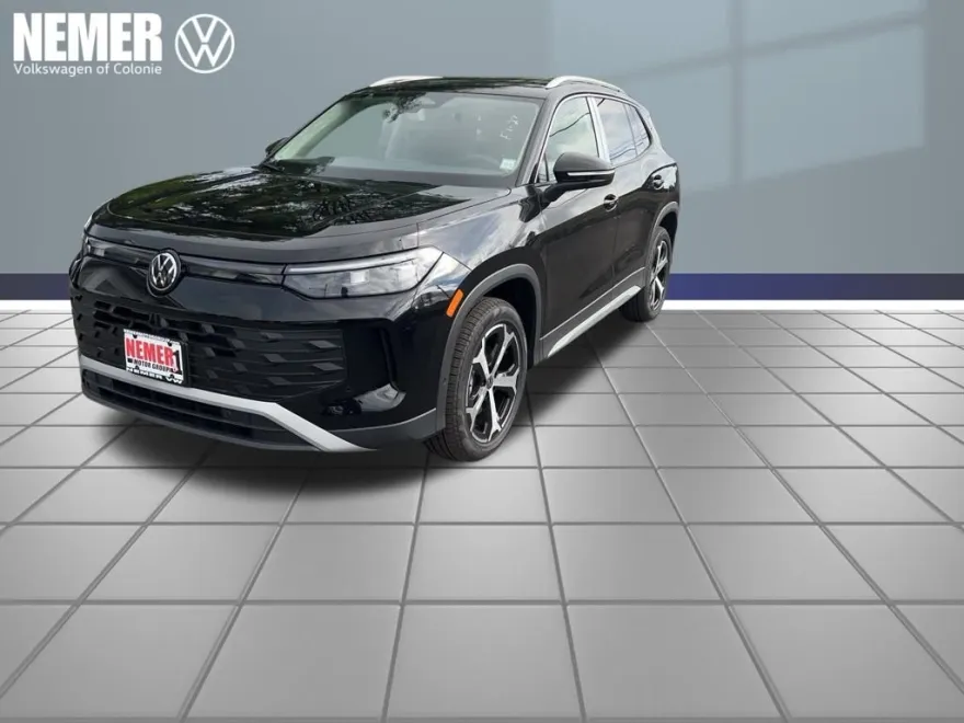 2025 Volkswagen Tiguan SE photo 1
