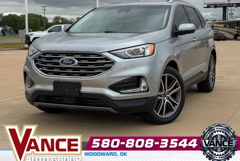 2020 Ford Edge Titanium photo 1