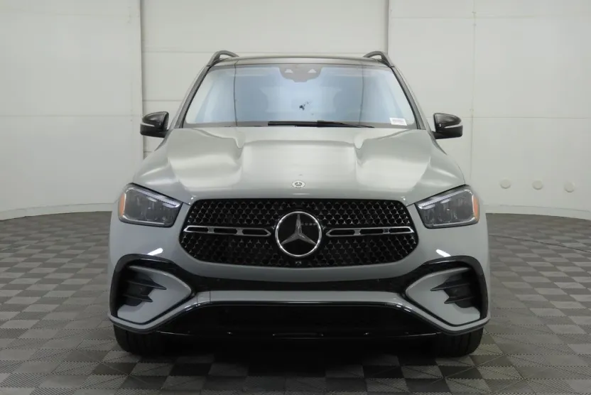 2025 Mercedes Benz GLE 450 4MATIC photo 1