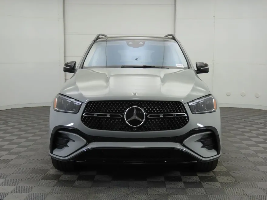 2025 Mercedes Benz GLE 450 4MATIC photo 1