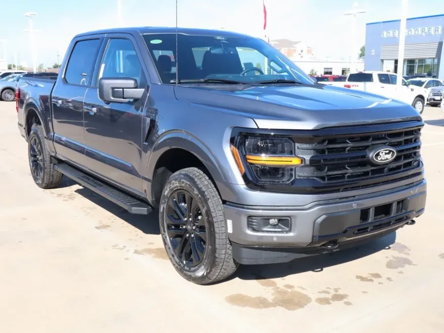 2025 Ford F-150 XLT photo 1