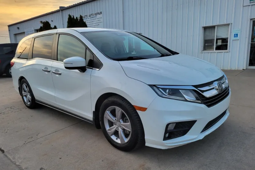 2020 Honda Odyssey EX photo 1