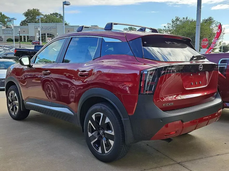2026 Nissan Kicks SV photo 1
