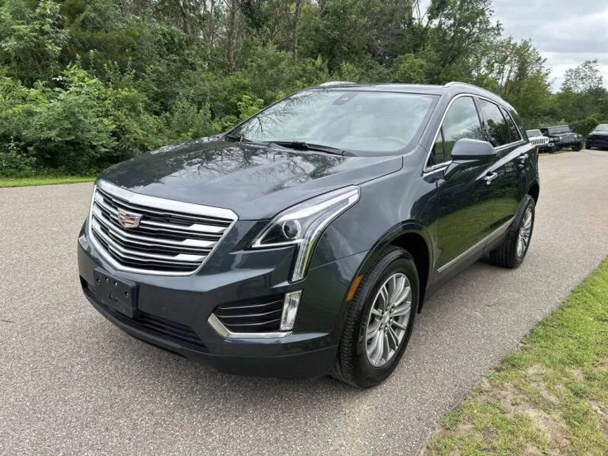 2019 Cadillac XT5 Luxury photo 1
