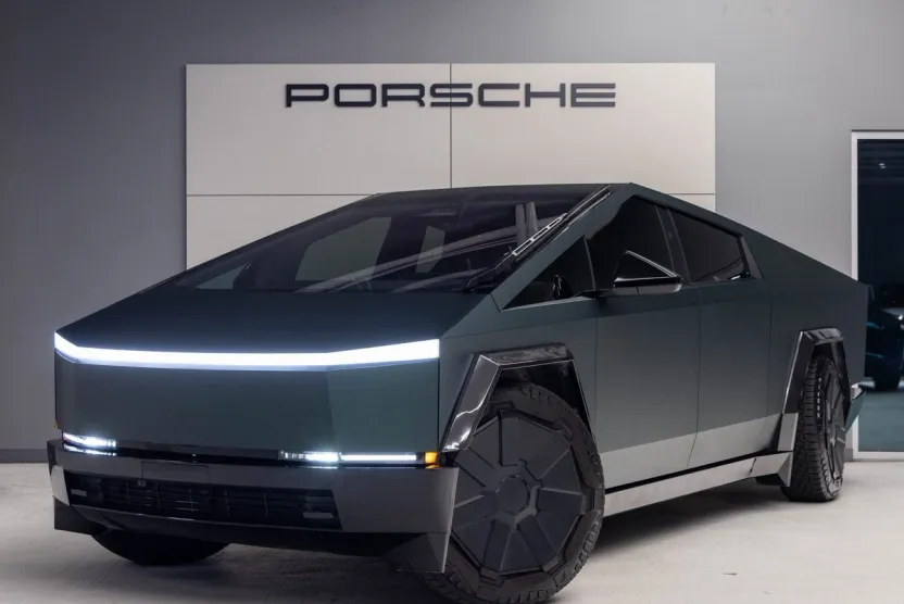 2024 Tesla Cybertruck All-Wheel Drive photo 1