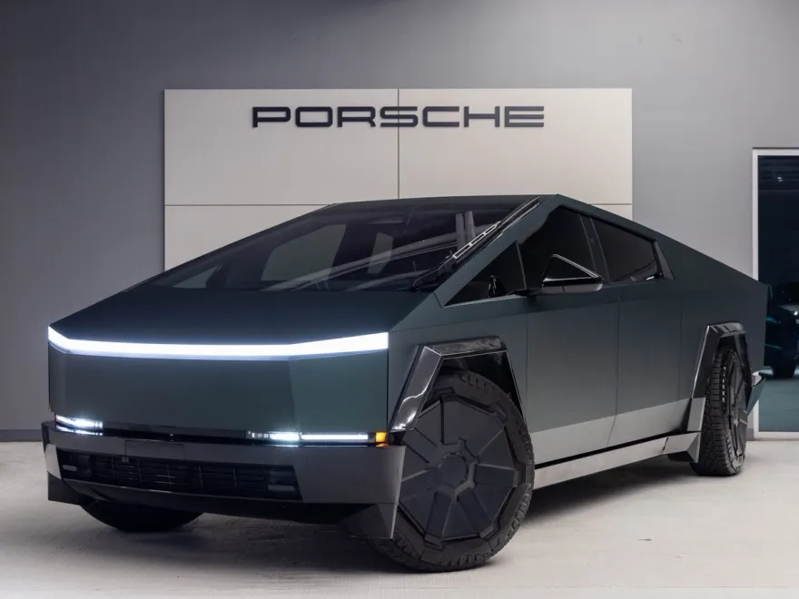 2024 Tesla Cybertruck All-Wheel Drive photo 1