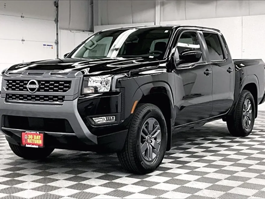2025 Nissan Frontier SV photo 1