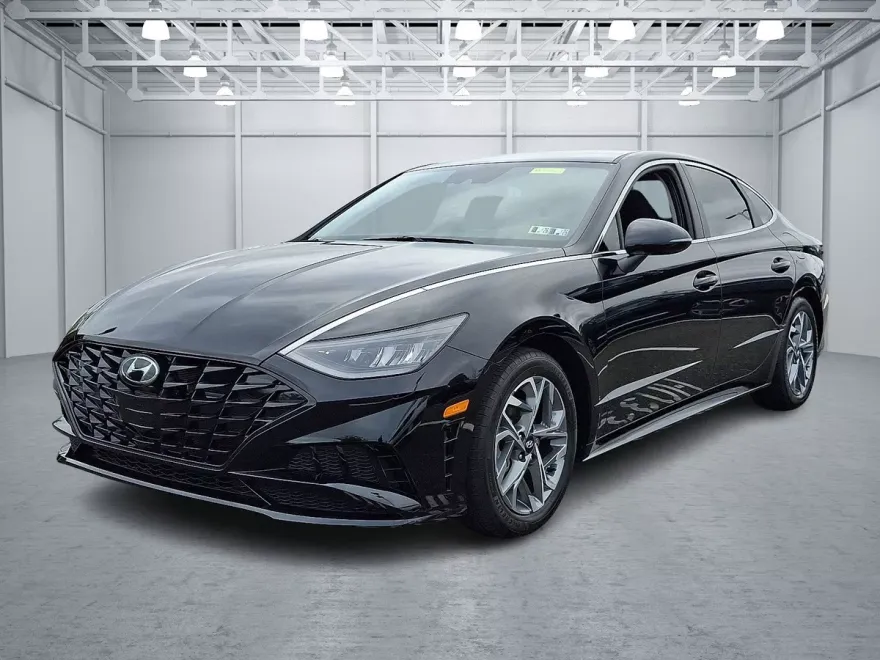 2023 Hyundai Sonata SEL photo 1