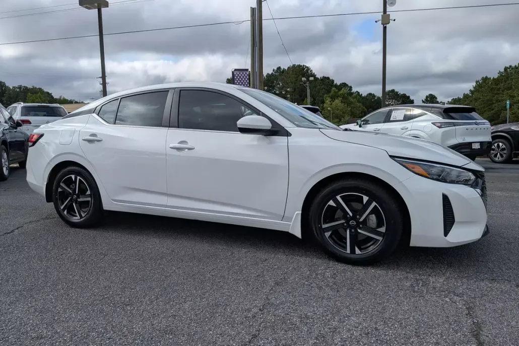 2024 Nissan Sentra SV photo 1