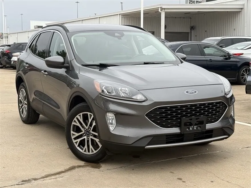 2021 Ford Escape SEL photo 1