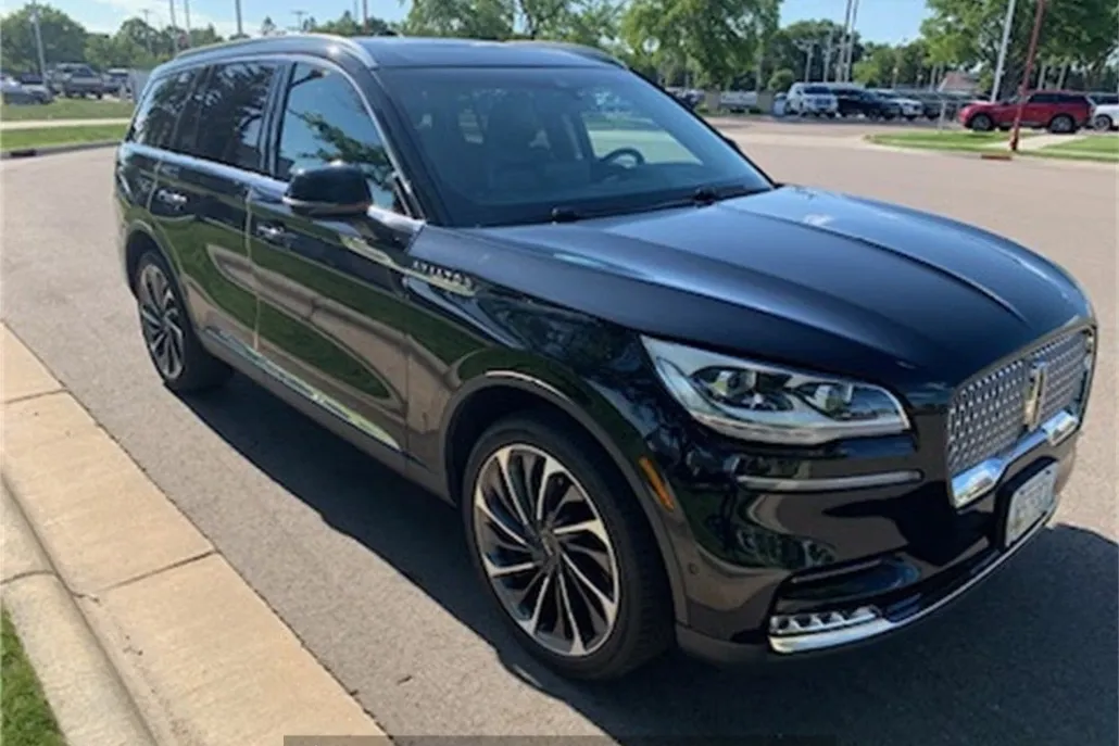2022 Lincoln Aviator Reserve photo 1