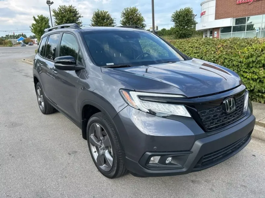 2021 Honda Passport Touring photo 1