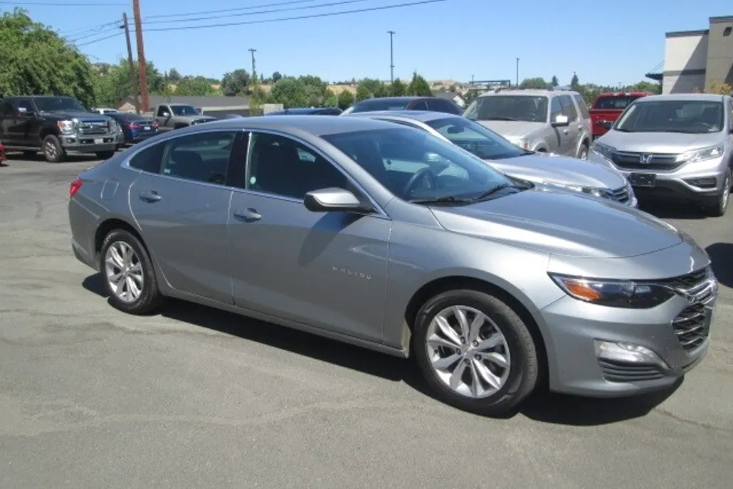 2023 Chevrolet Malibu 1LT photo 1